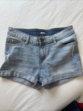 BDG Light Wash Denim Rolled-Hem Shorts
